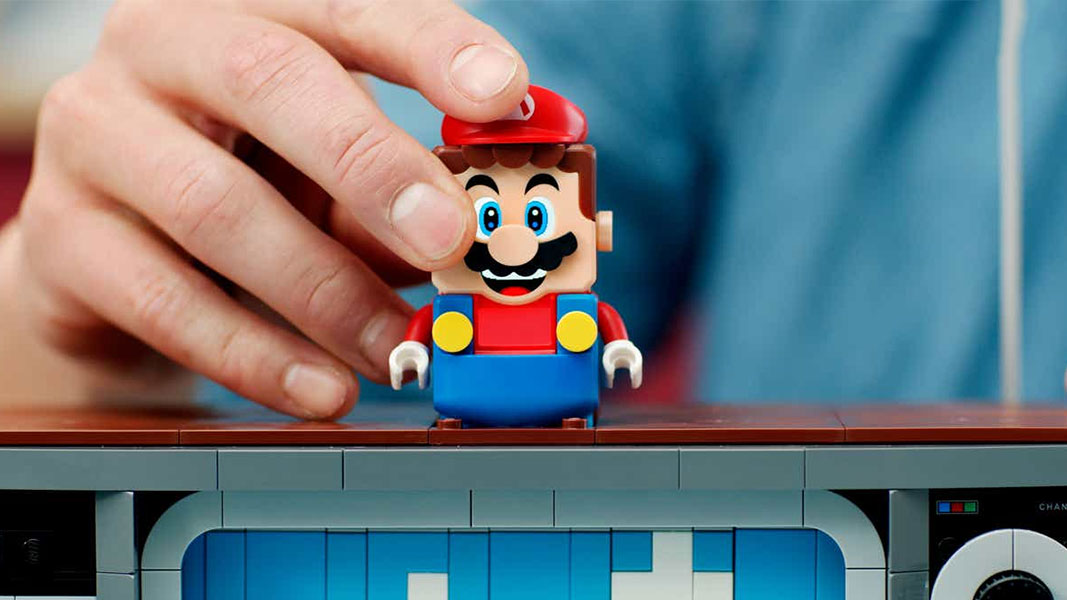 LEGO Super Mario Starter Course