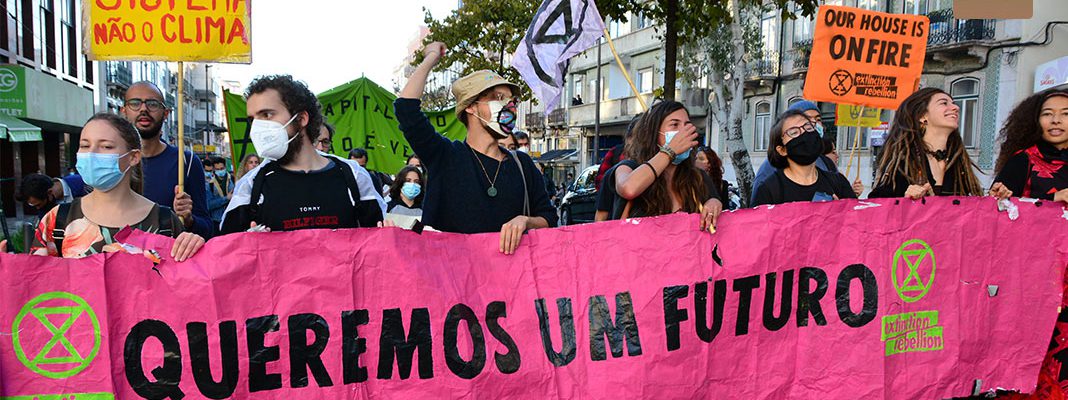 Marcha pelo Clima leva centenas de pessoas às ruas de Lisboa