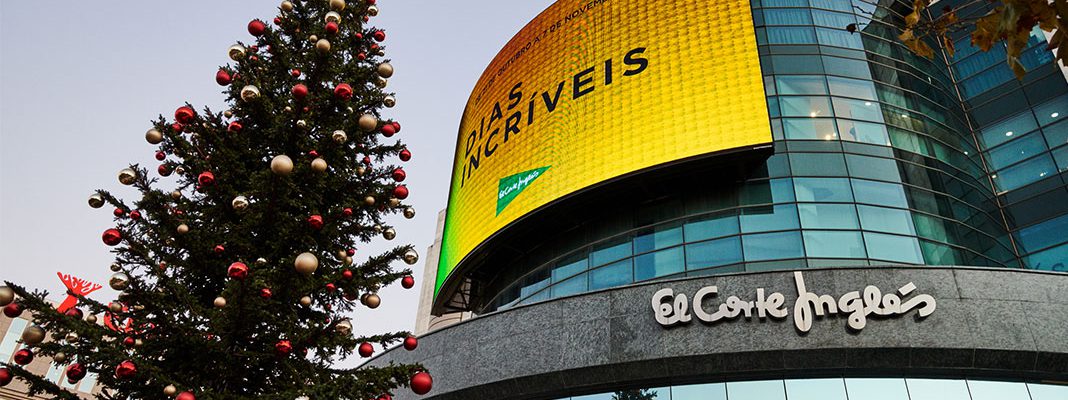 El Corte Inglés procura avós e netos para acenderem as luzes da árvore de Natal