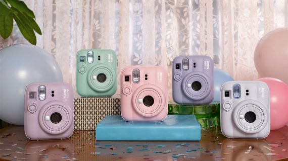 Fujifilm lança instax mini 13