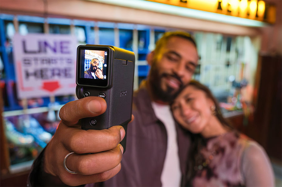 Fujifilm lança instax mini Evo Cinema